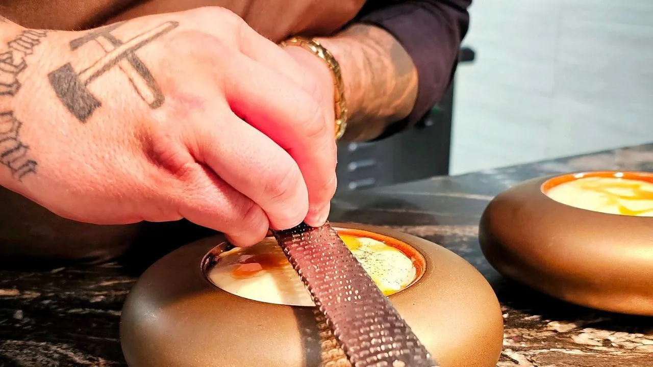 Mezi uhlím a lanýžem. David Mecko v restauraci Cattaleya servíruje Ostravsko s noblesou