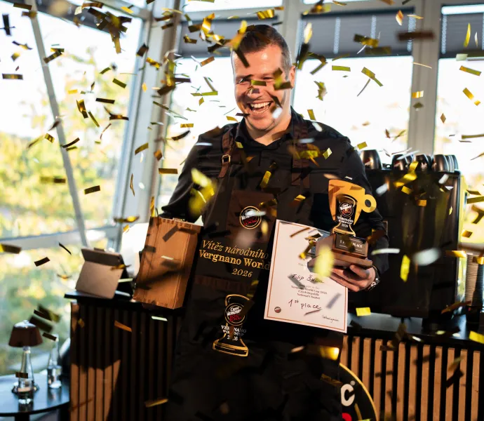 Českým baristou roku je Filip Šuba. Ve světovém finále Vergnano World Cup 2026 chce zabojovat o vítězství