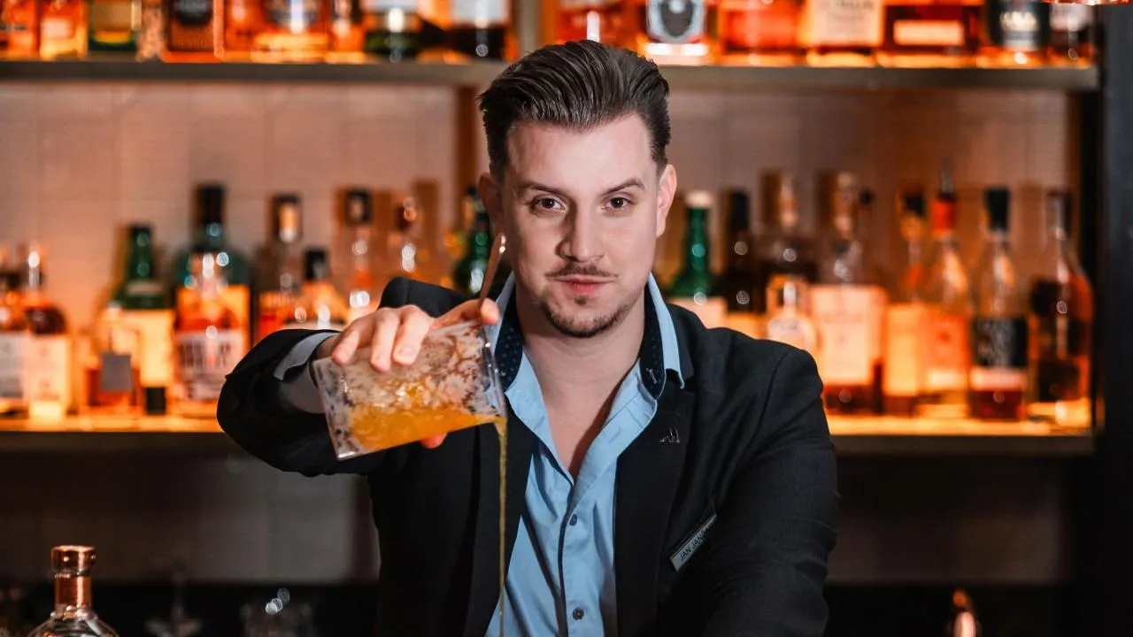 Jan Jančar: Pokud chcete do hotelového baru přilákat místní hosty, musíte mít víc než zajímavé koktejlové menu