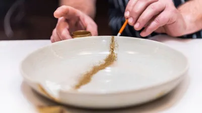 Kincugi: japonské umění slepovaných talířů v restauraci The Artisan