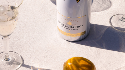 Připijte si na léto šampaňským na ledu! 