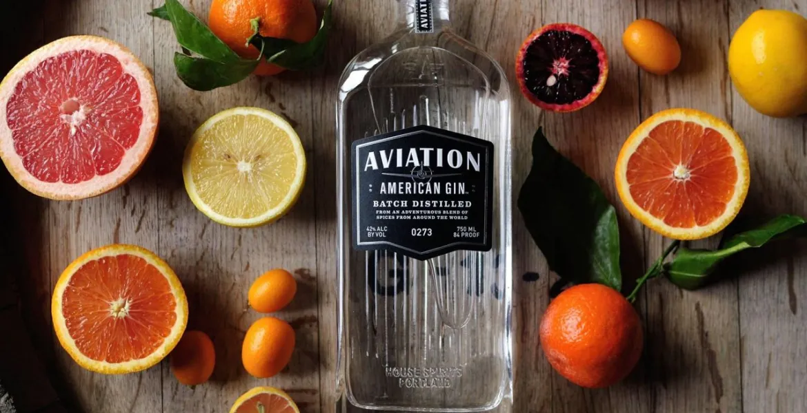 Diageo zaplatí 610 mil. Ryanu Reynoldsi za jeho Aviation Gin