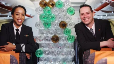 Easyjet zavádí uniformy z recyklovaných plastových lahví