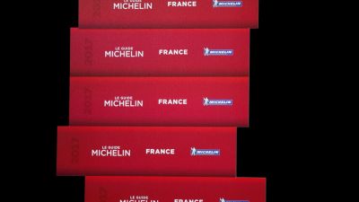 MICHELIN GUIDE z Ruska neodchází, ale pozastavuje doporučování tamních restaurací