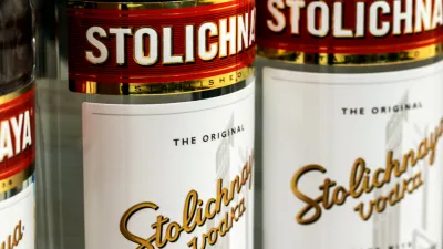 Stolichnaya mění název na Stoli 