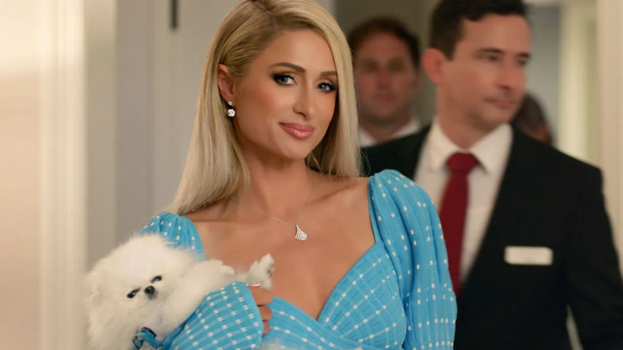 Paris Hilton musela znovu do práce