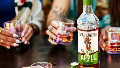 Captain Morgan hlásí unikátní novinku Captain Morgan Sliced Apple