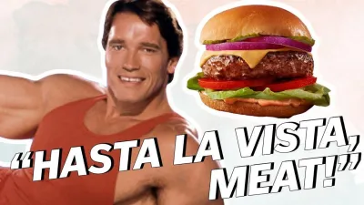 Arnolda Schwarzeneggera při síle drží fazole, čočka a zeleninové hamburgery