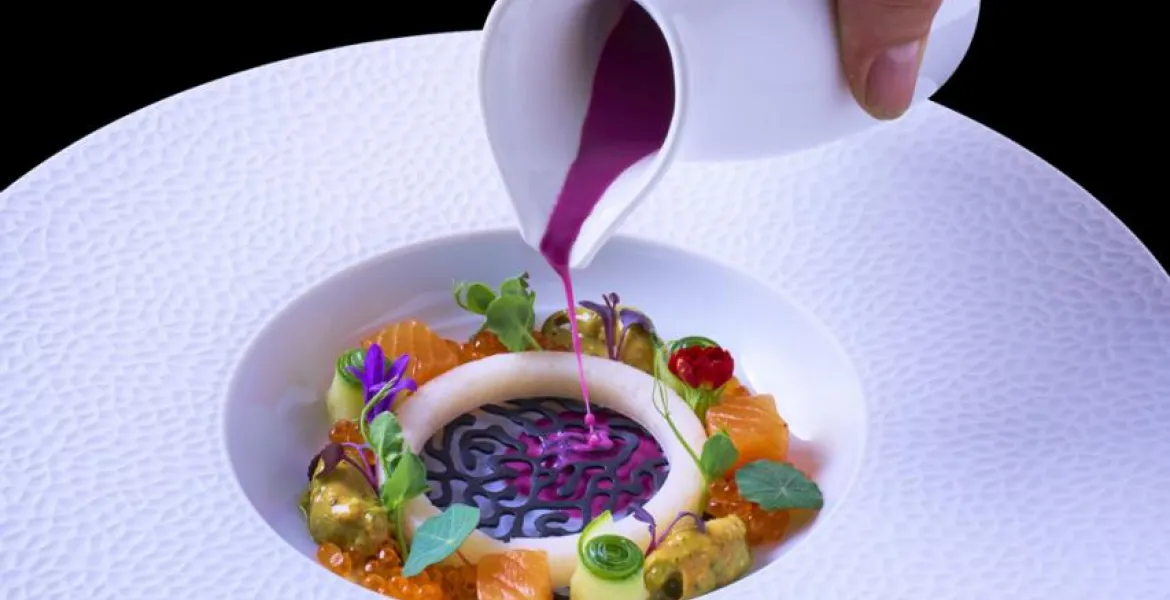 Waldorffův pudink nebo ústřice s kiwi. Šéfkuchař Tomáš Kohút láká do Tritonu na poslední večeři inspirovanou Titanicem. | Foto: se svolením Restaurace Triton