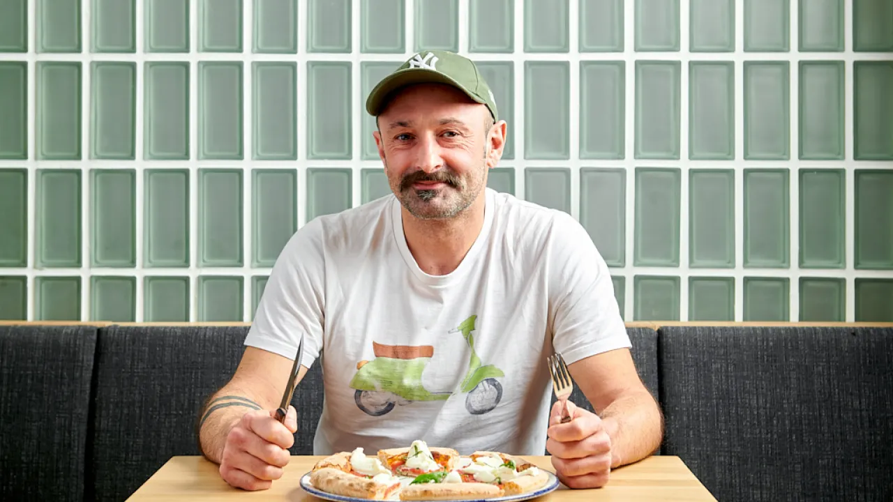 Amunì otevřelo druhou pobočku. Láká na sicilskou pizzu s výhledem na Vltavu