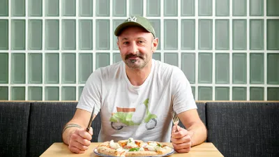 Amunì otevřelo druhou pobočku. Láká na sicilskou pizzu s výhledem na Vltavu