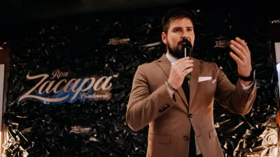 Oblaka hostila exkluzivní večeři s rumem Zacapa 