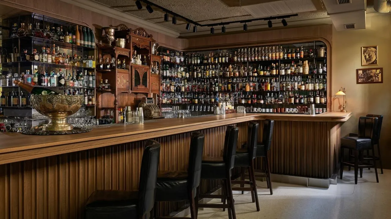 Jak vypadá nový Hemingway Bar Prague? Legendární podnik se přestěhoval a vstoupil do nové éry