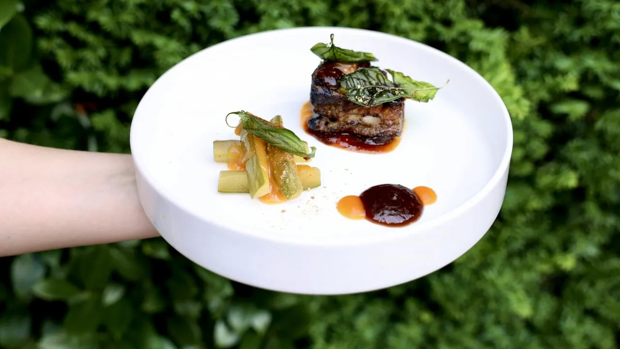 PRU58 uvádí nové večerní menu: živá chuť Asie, evropská preciznost a holešovický charakter