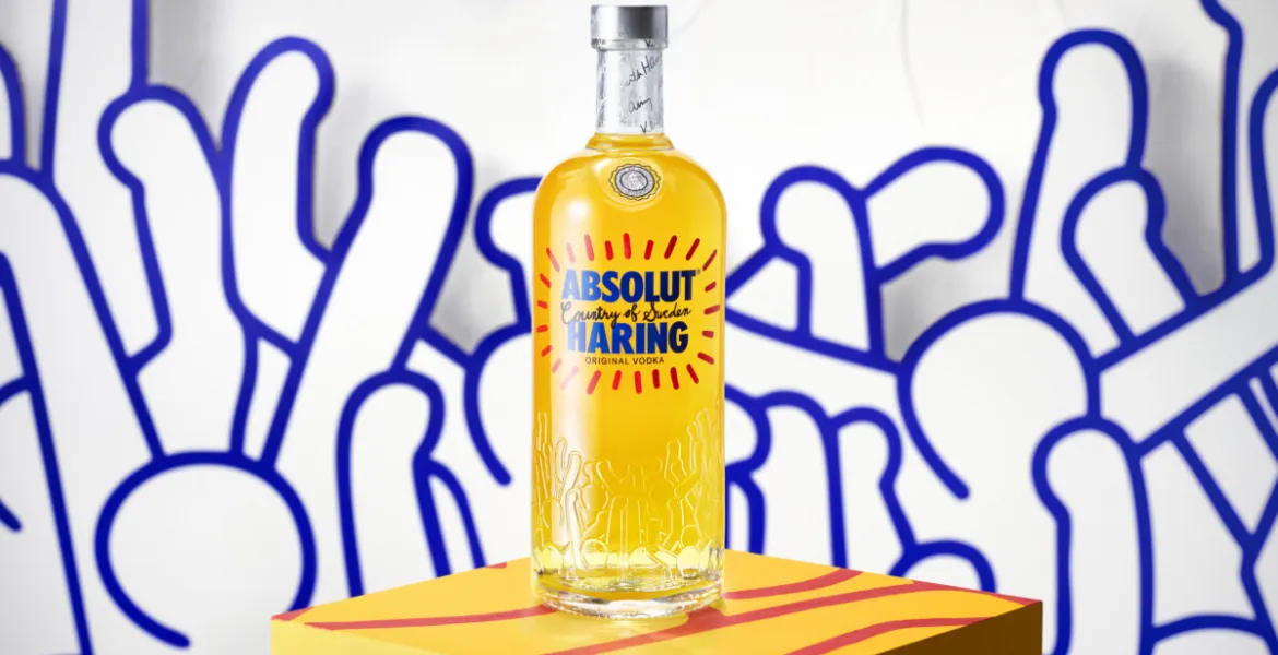 „Umění je pro všechny,“ vzkazuje ikonická lahev Absolut vodky v limitované edici věnované Keithu Haringovi. I Foto: se svolením Pernod Ricard Czech Republic
