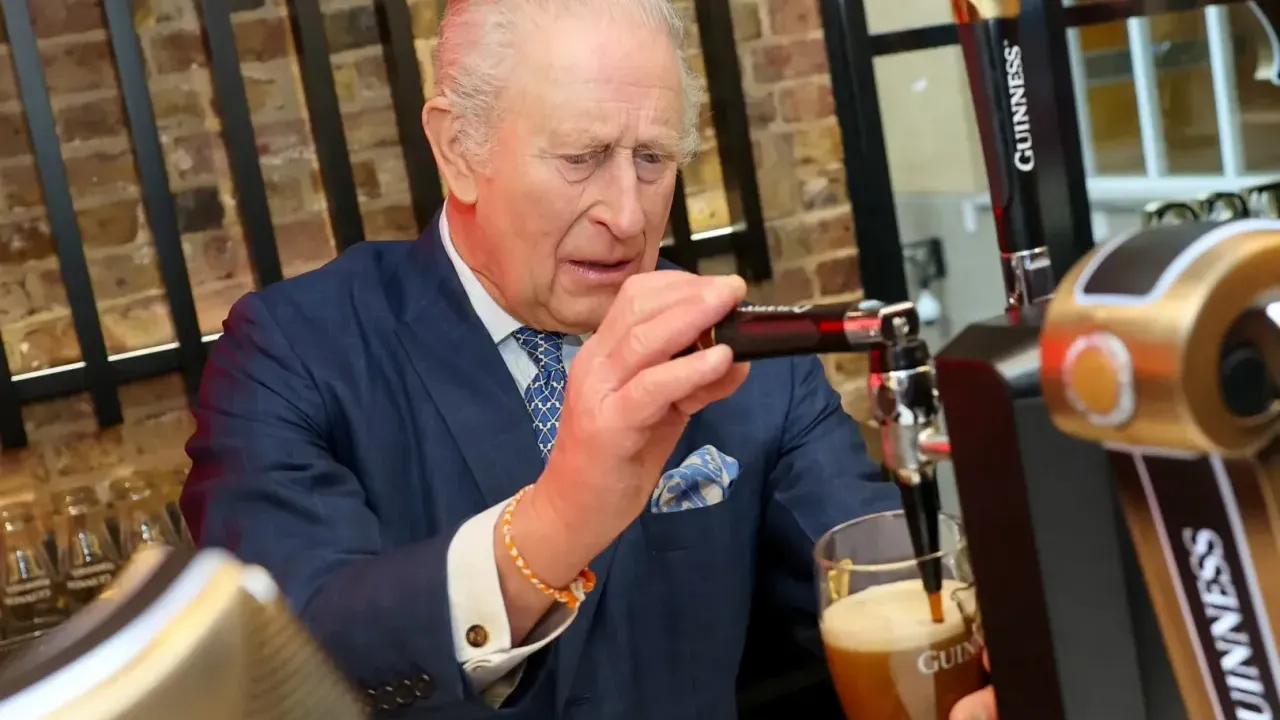 Britský král slavnostně otevřel Guinness Open Gate Brewery London v Covent Garden