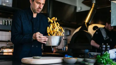 Nový gurmánský hotspot v Londýně: Frites Atelier Sergio Hermana konečně otevřel své první britské bistro