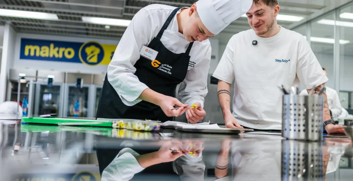 O stáž u šéfkuchaře Zdeňka Pohlreicha zabojují školní týmy z Pardubic a Zlína. Makro Gastro Cup jde do finále. | Foto: se svolením Makro ČR