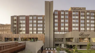 Fairmont Golden Prague obhájil dva Michelin Keys. Zůstává jediným oceněným hotelem v Česku