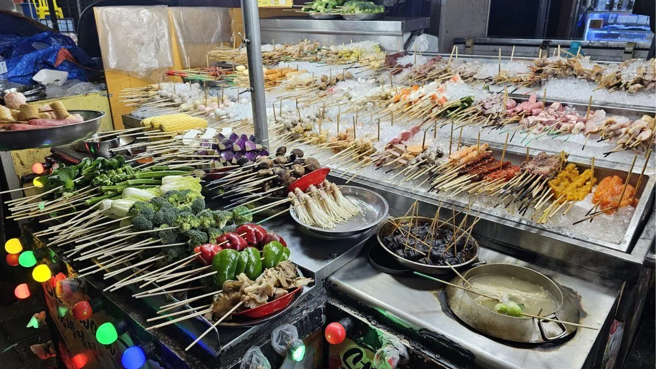 Singapur je gastronomický ráj a budoucí asijské Švýcarsko