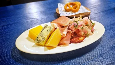 Skô in Holešovice: Strong name, weak concept 