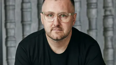 Alex Kratěna: Sedíme v letadle, kterému je souzeno se zřítit