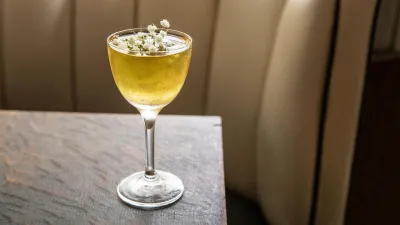 Drink ve dvojce? Legendární newyorský bar Dante nabízí snídaně i koktejly už déle než sto let