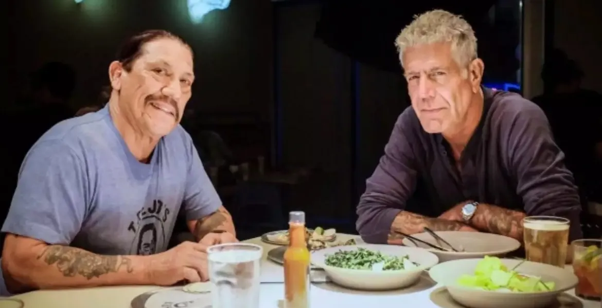 „Bylo to poprvé, co jsem viděl celou restauraci ztichnout.“ Danny „Machete“ Trejo konečně řekl svou story s Anthony Bourdainem. | Foto: se svolením Trejo's Tacos