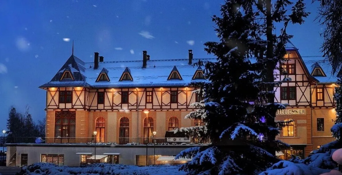 Nádherná neoklasicisní alpská budova hotelu Lomnica | Foto: se svolením Hotel Lomnica