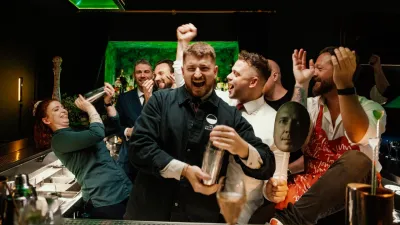 Večer, na který se nezapomíná: Knihu The Cocktail Balance 2.0 pokřtili slavní barmani z celého světa