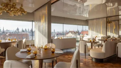 Zlatá Praha na startovní čáře. Měla to někdy legendární restaurace ve slavném hotelu těžší?