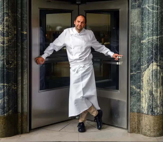 Kachna je zpátky! Daniel Humm začne opět v legendárním michelinském podniku servírovat maso