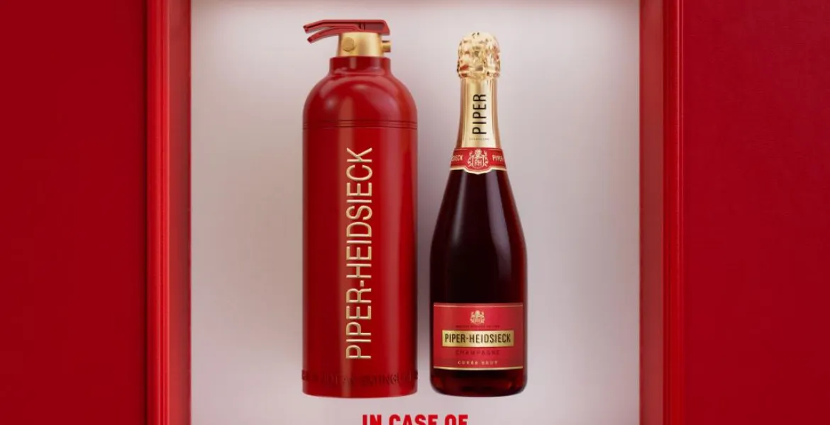 Piper-Heidsieck představuje Code Rouge Edition: šampaňské v obalu inspirovaném hasicím přístrojem. I Foto: se svolením Premier Wines & Spirits