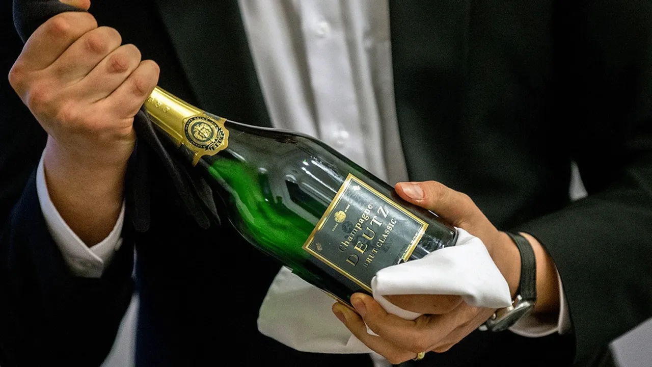 Šampaňské jako volba, ne gesto. Kde si v prosinci vychutnáte legendární Champagne Deutz po skleničce