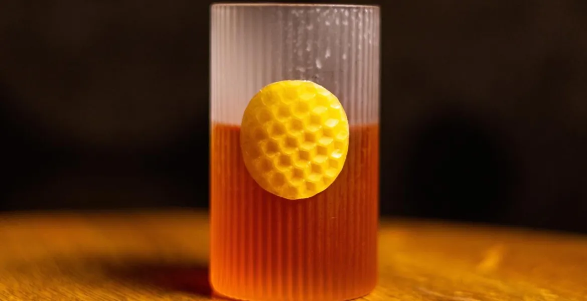 Wax On: Havana Club 7Y - med - včelí vosk | Foto: VisitChef.com